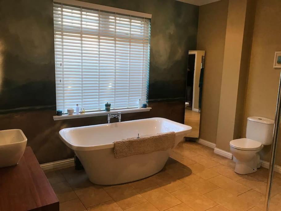 Ferienhaus Ultra Stylish Furnished In