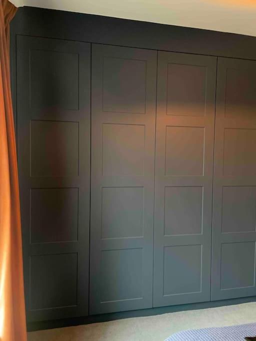 Ferienhaus Ultra Stylish Furnished In *